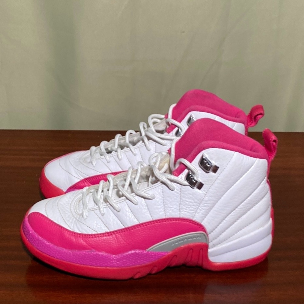 Nike Air Jordan 12 Retro Dynamic Pink White 510815-109 size 5.5Y